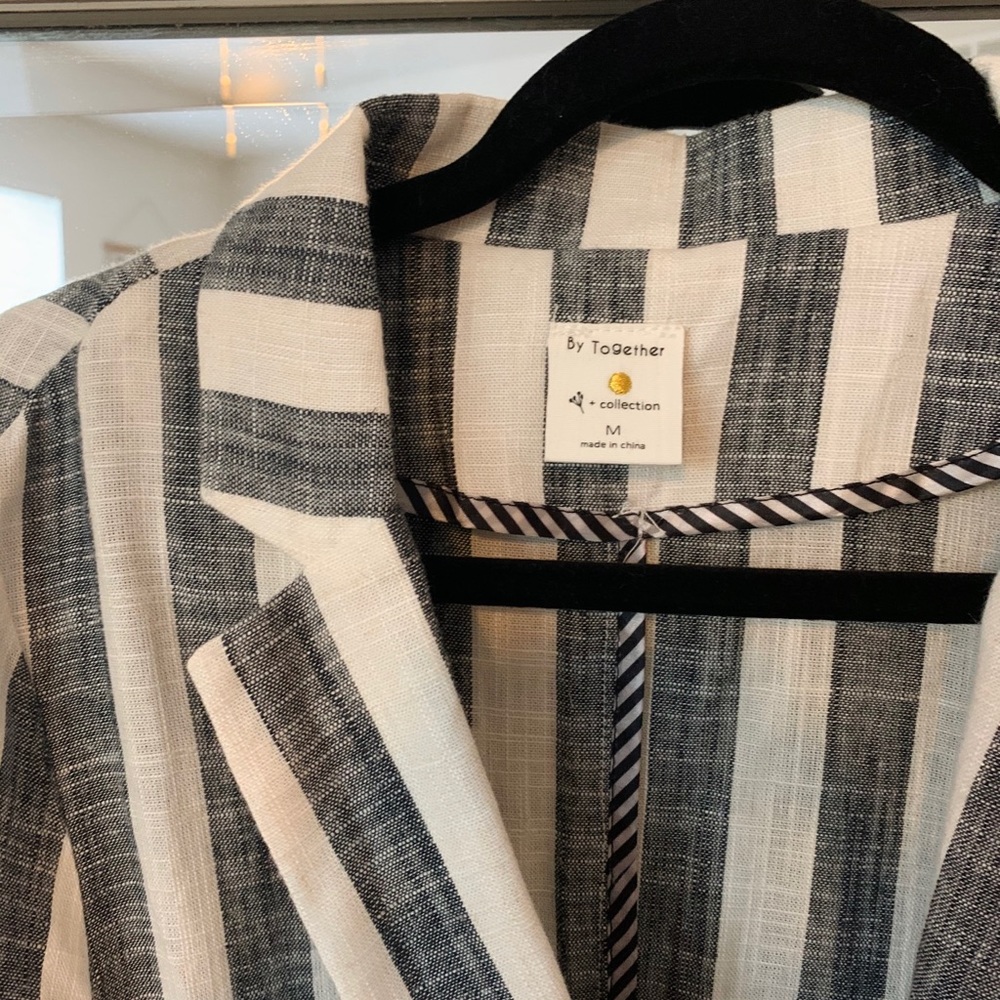 Linen blazer - Picture 5 of 7